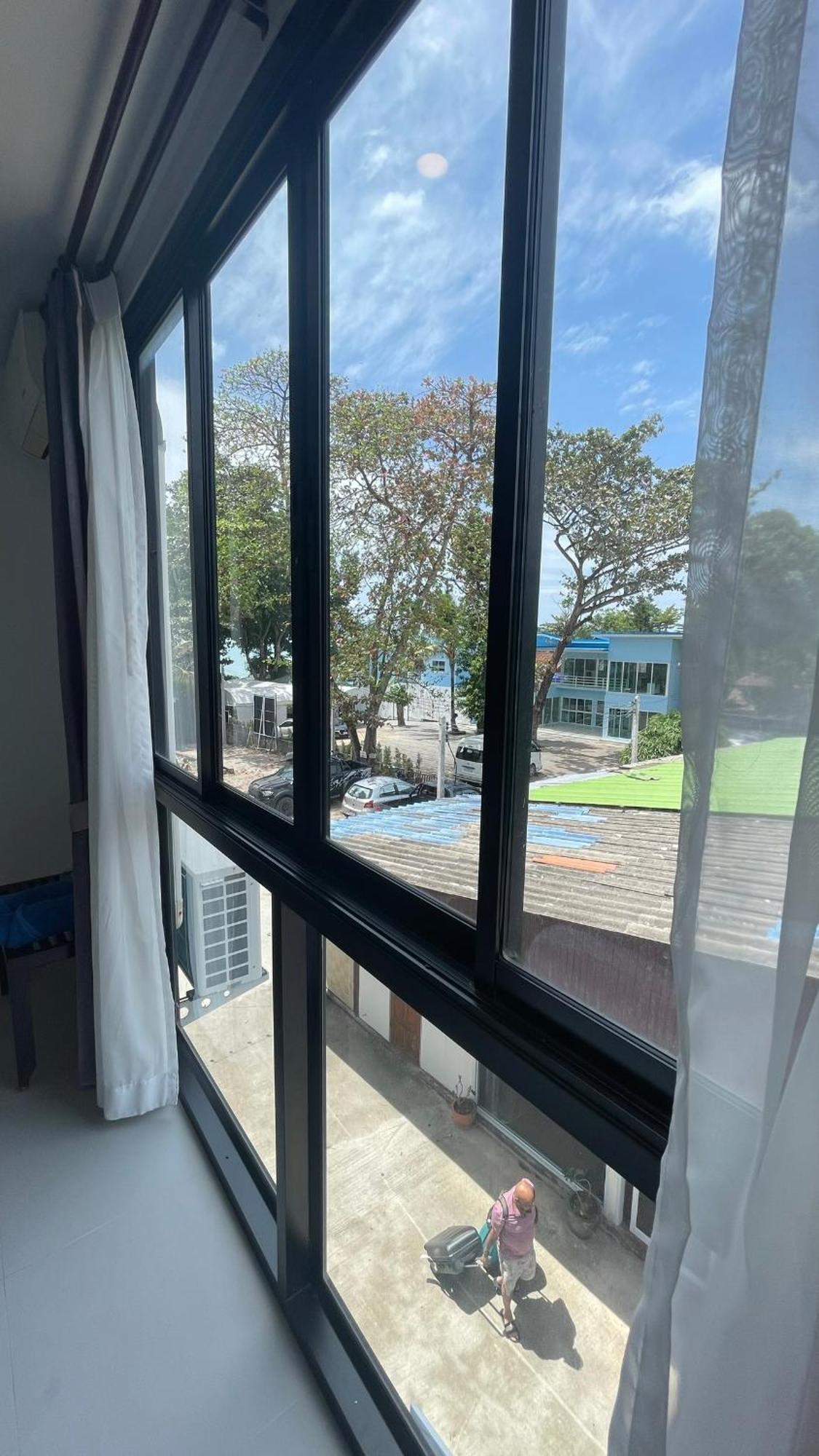 Rockstar Beach Apartments 방 락 외부 사진